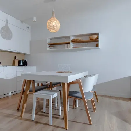 아파트 Pinea Premium By Major Domus Club 포비에로보